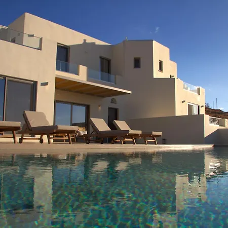 Carilia Agios Ioannis (Tinos)